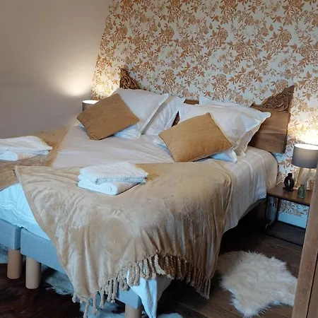 8 Pers Avec Jacuzzi Et Jardin Aurillac *