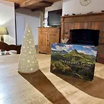 Nyaraló 8 Pers Avec Et Jardin Proximite Aurillac