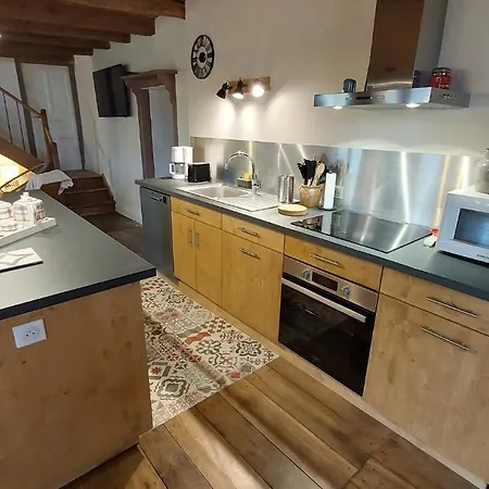 Casa de Férias 8 Pers Avec Et Jardin Proximite Aurillac *