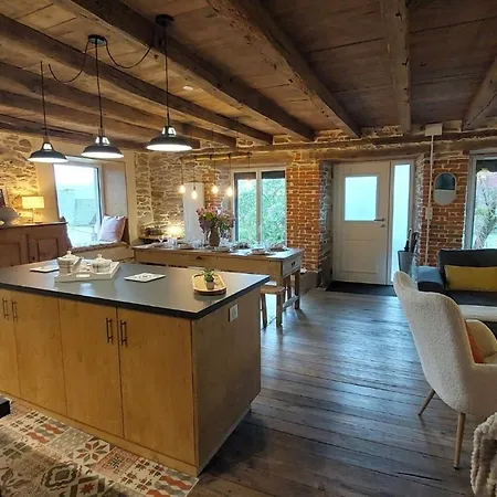 Casa de Férias 8 Pers Avec Et Jardin Proximite Aurillac