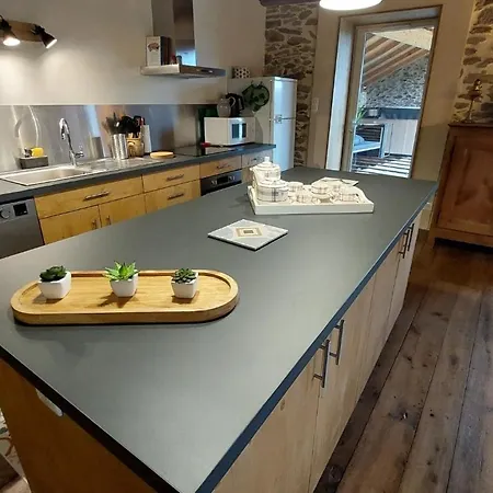 Casa de Férias 8 Pers Avec Et Jardin Proximite Aurillac Arpajon-sur-Cere