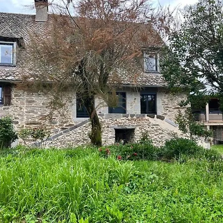 8 Pers Avec Et Jardin Proximite Aurillac Arpajon-sur-Cere