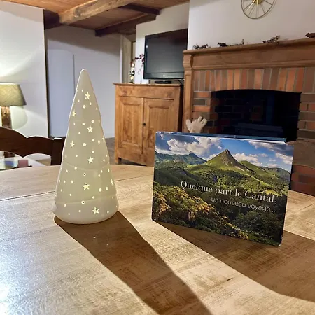 Casa de Férias 8 Pers Avec Et Jardin Proximite Aurillac