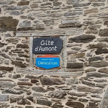 8 Pers Avec Et Jardin Proximite Aurillac 아르파존수르세레