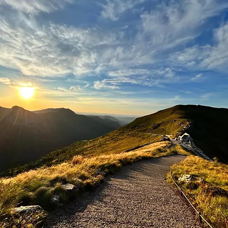 8 Pers Avec Et Jardin Proximite Aurillac Casa de Férias