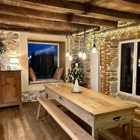 Casa de Férias 8 Pers Avec Et Jardin Proximite Aurillac *