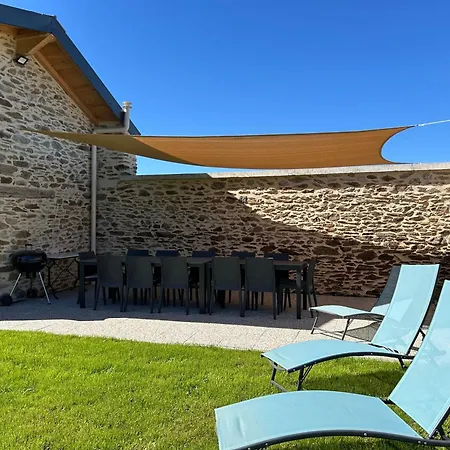 8 Pers Avec Et Jardin Proximite Aurillac Arpajon-sur-Cère